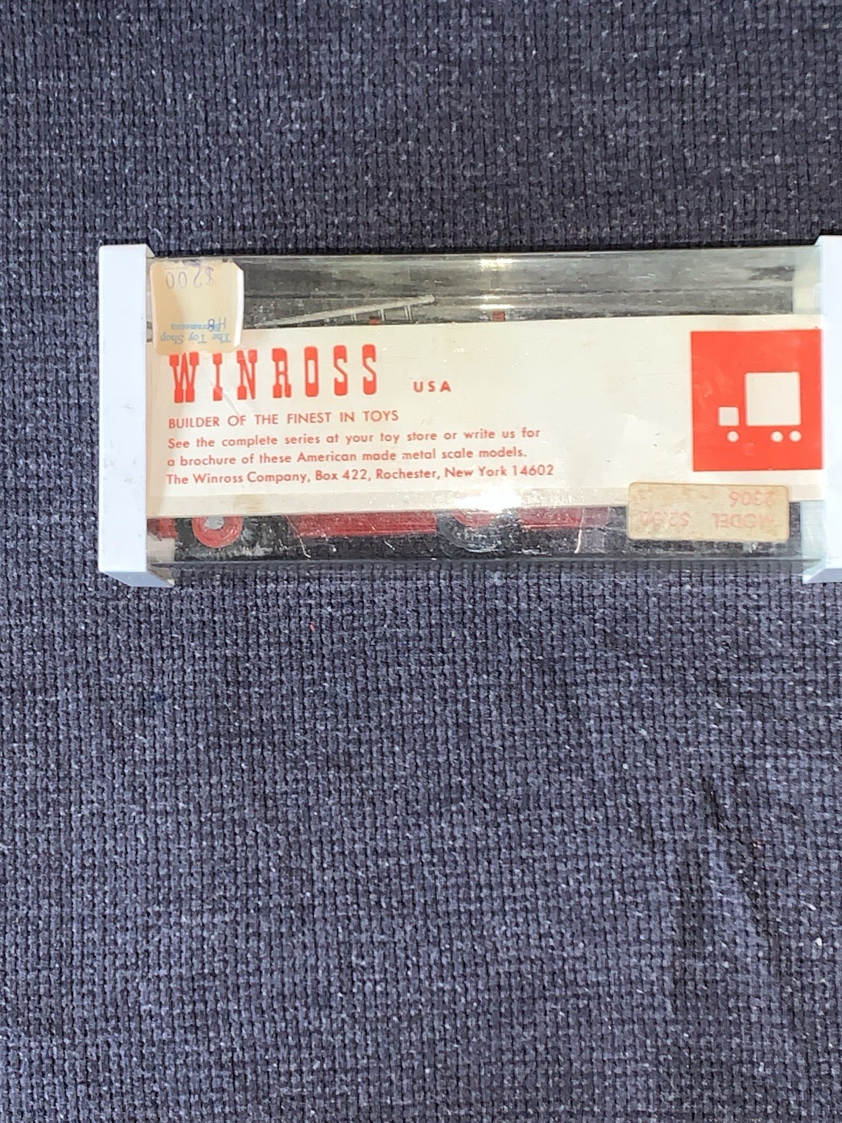 Winross 1:64 A.F.D. Emergency Fire Truck No. 1 Diecast w/ Ladders 2306 in box