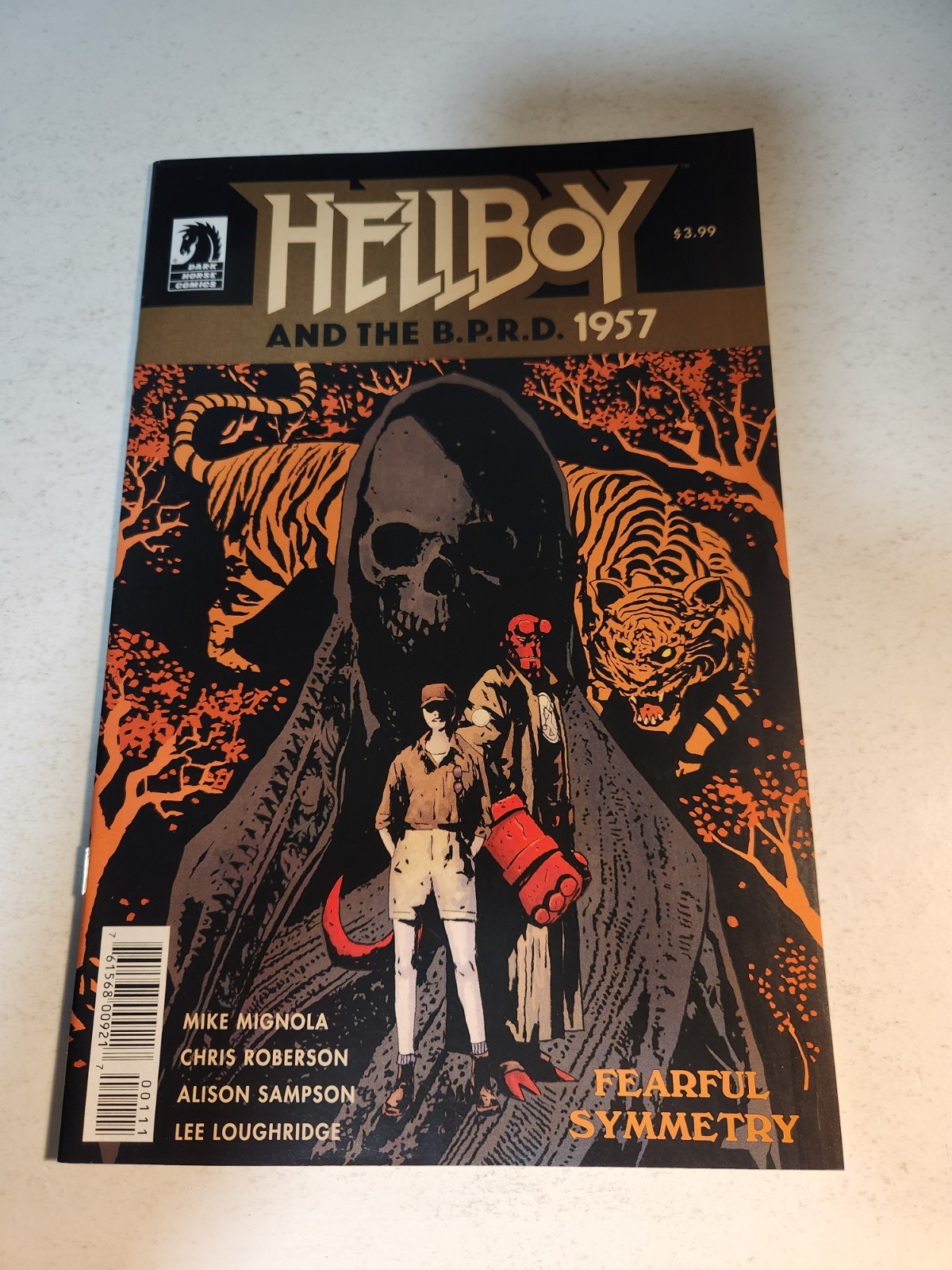 Hellboy BPRD Fearful Symmetry One Shot~Dark Horse ~Hard to Find issue, VF copy