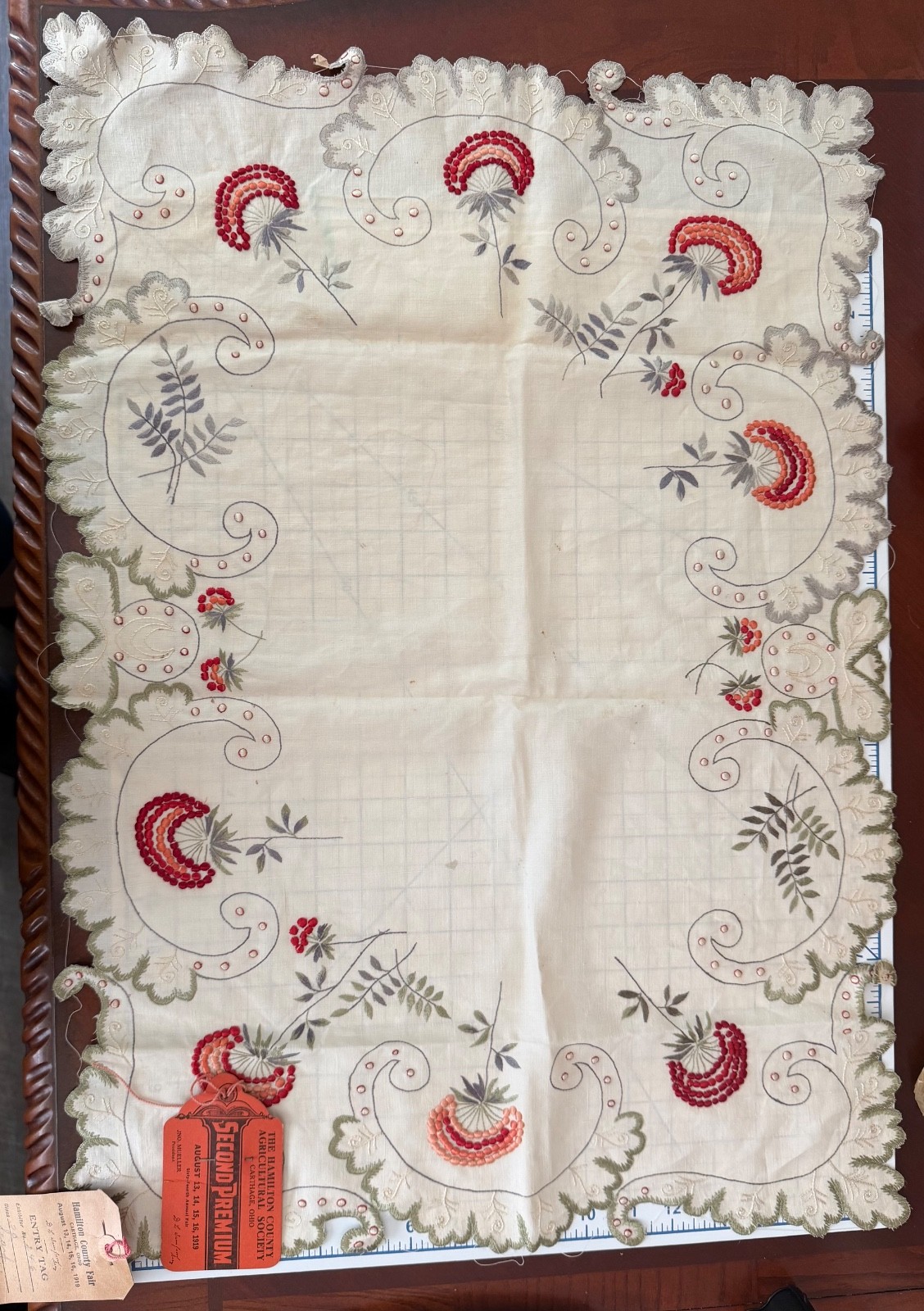 Antique 1919 Ohio Fair Winner Embroidered Linen Dresser Scarf Scalloped Ribbon
