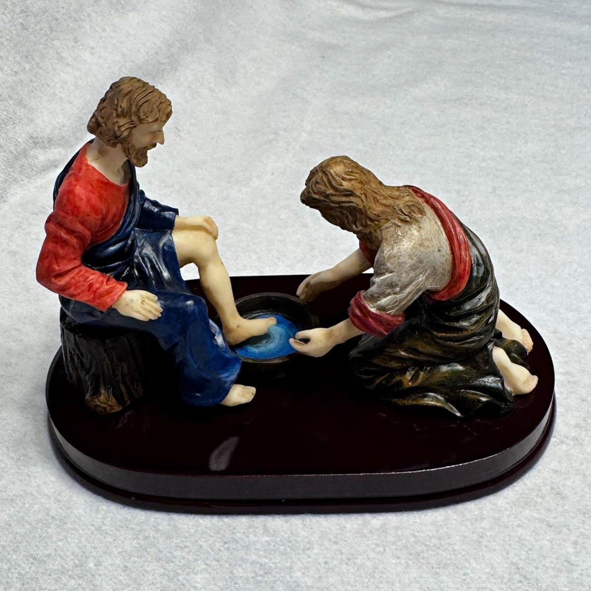 Jesus Washing Disciple's Feet Figurine 