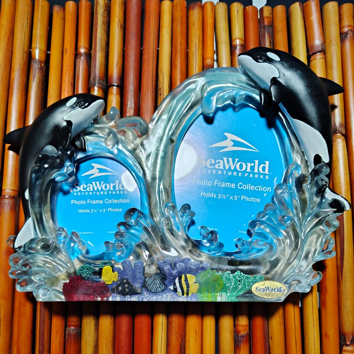brand new SeaWorld Adventure Parks 3D Killer Whale/Orca Double Photo Frame