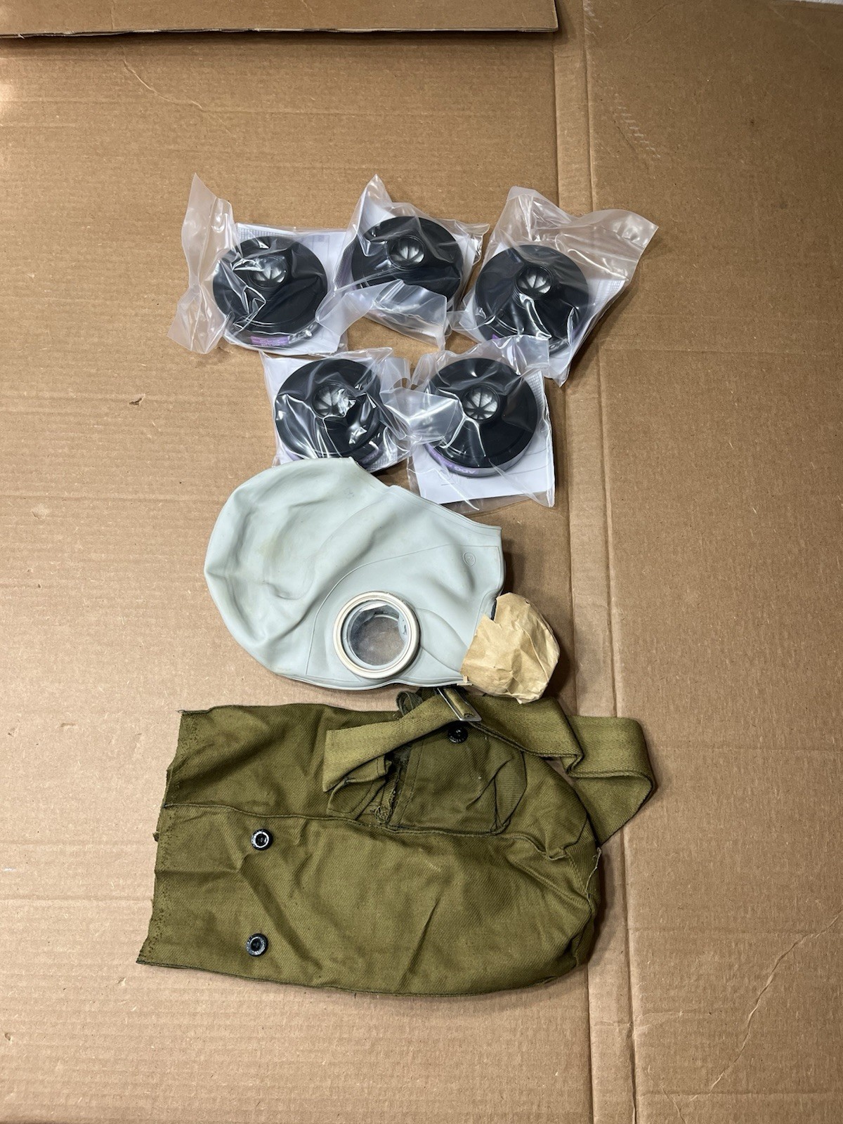 Soviet Russian GP-5 Gas Mask Size 1Y(Small) With 5 New NATO Filters and Bag