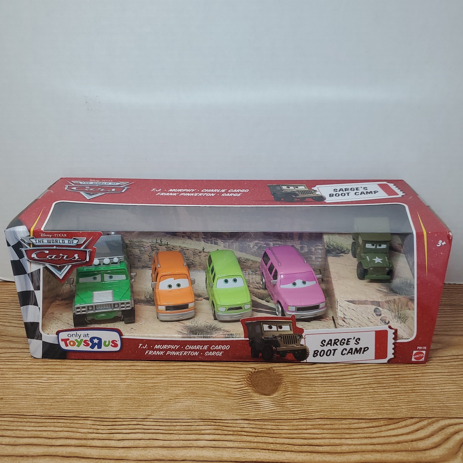 Mattel Disney Pixar The World of Cars Sarge's Boot Camp NRFB (018) Toys R Us