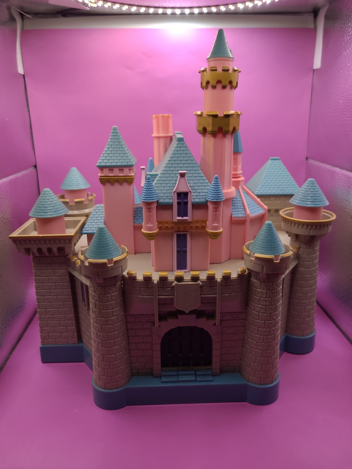 Retired Disney Parks Sleeping Beauty Castle Play Set Sounds Music WORKS Read Des