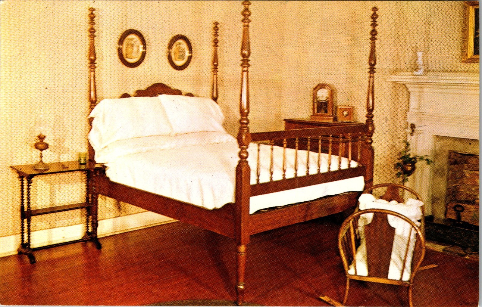 Vtg Postcard Tuscumbia Alabama Al Ivy Green Interior Helen Keller\'s Birthplace