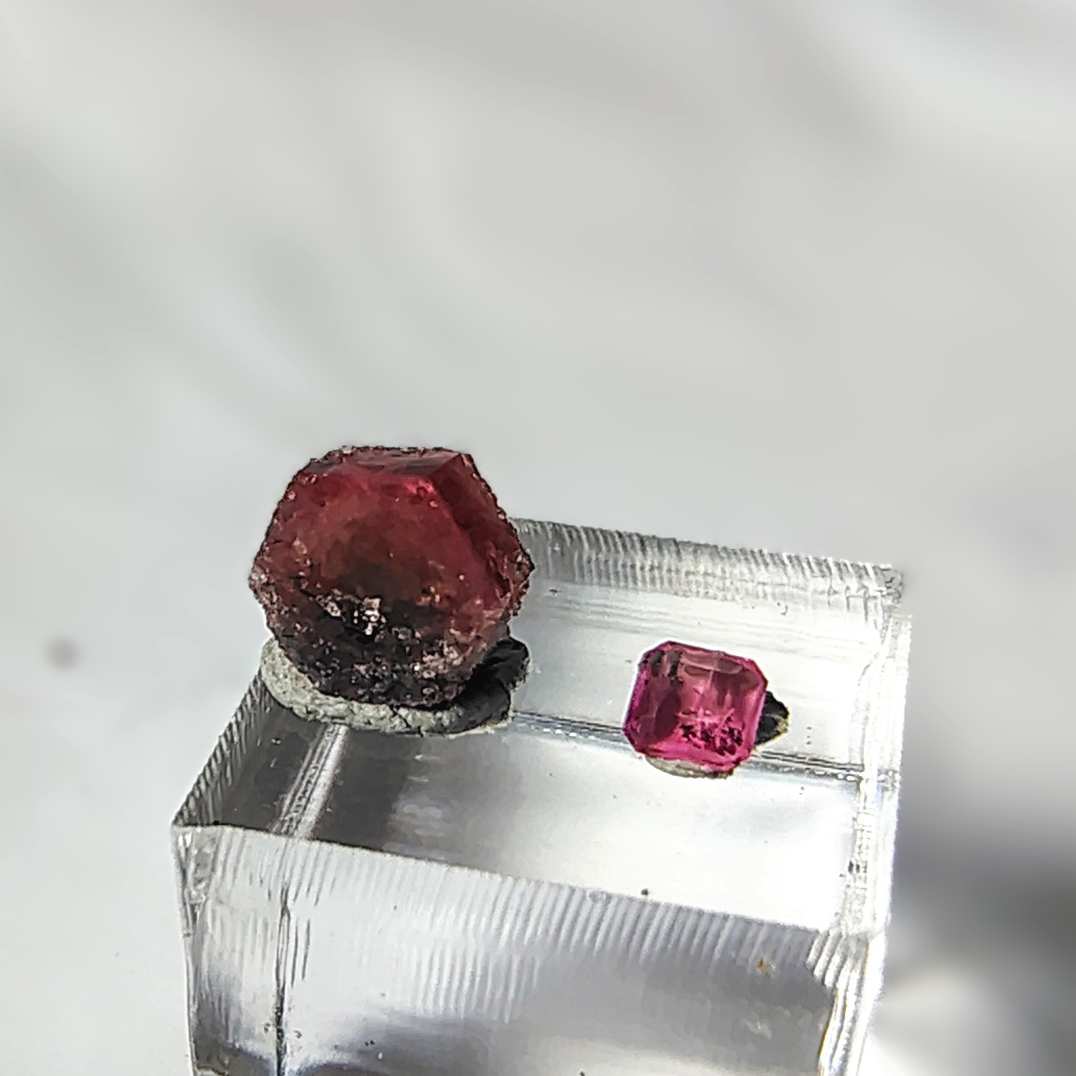 Gem Rare Red Beryl Bixbite Thomas Range  Crystal Ruby Violet Claim Utah Cut