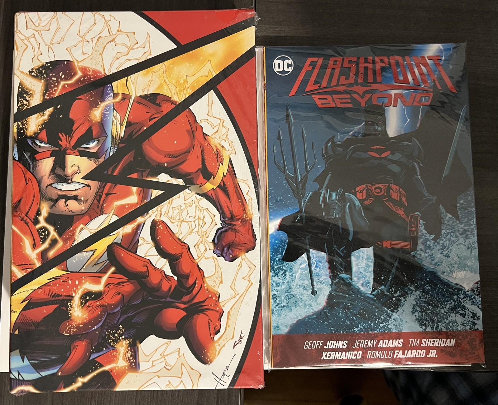 DC Universe Flashpoint Box Set Sealed NIB plus Flashpoint Beyond TPB