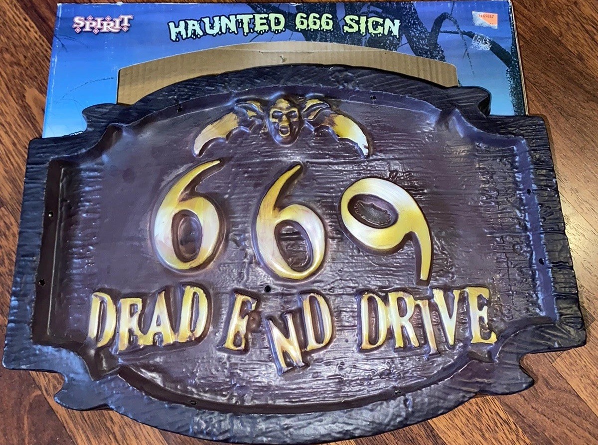 DAMAGED Spirit Halloween Tekky Haunted Sign Rotating 666 Dead End Drive RARE