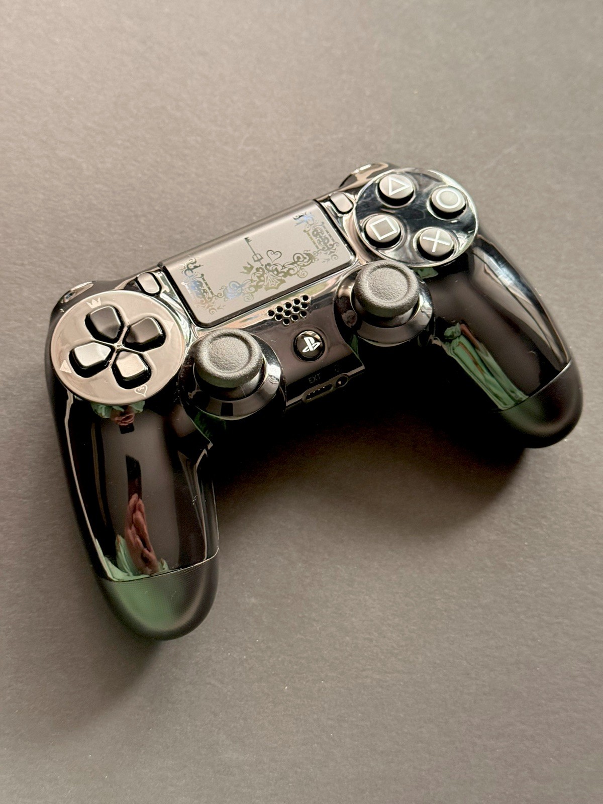 Kingdom Hearts PS4 DualShock 4 Controller Limited Edition Used great condition 