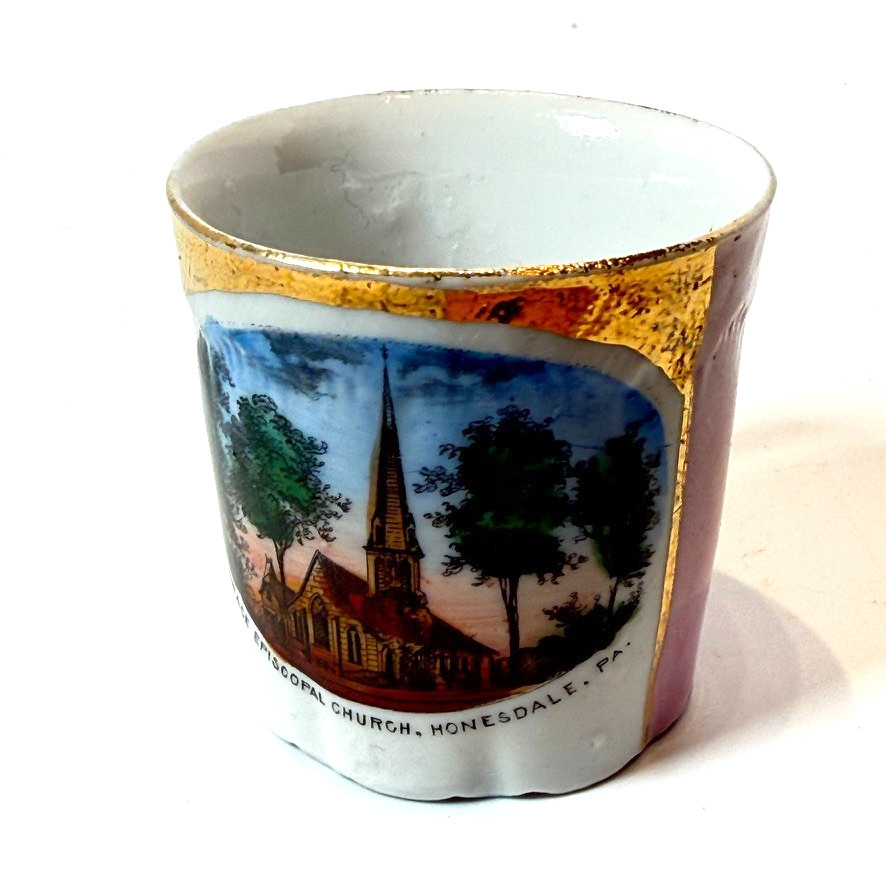 HONESDALE PA  Pennsylvania ANTIQUE Souvenir China TRINKET MUG CUP GOLD