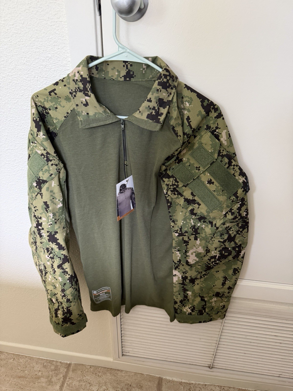 Crye Precision G3 Combat Shirt AOR2 Small Regular Seal DEVGRU CAG SOF