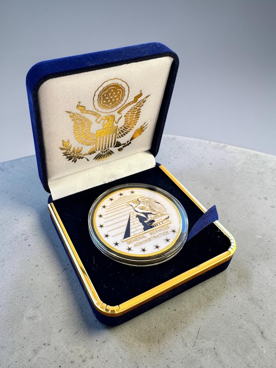 GSA-UNITIED STATES GENERAL SERVICES ADMINISTRATION Challenge Coin in Velvet Case