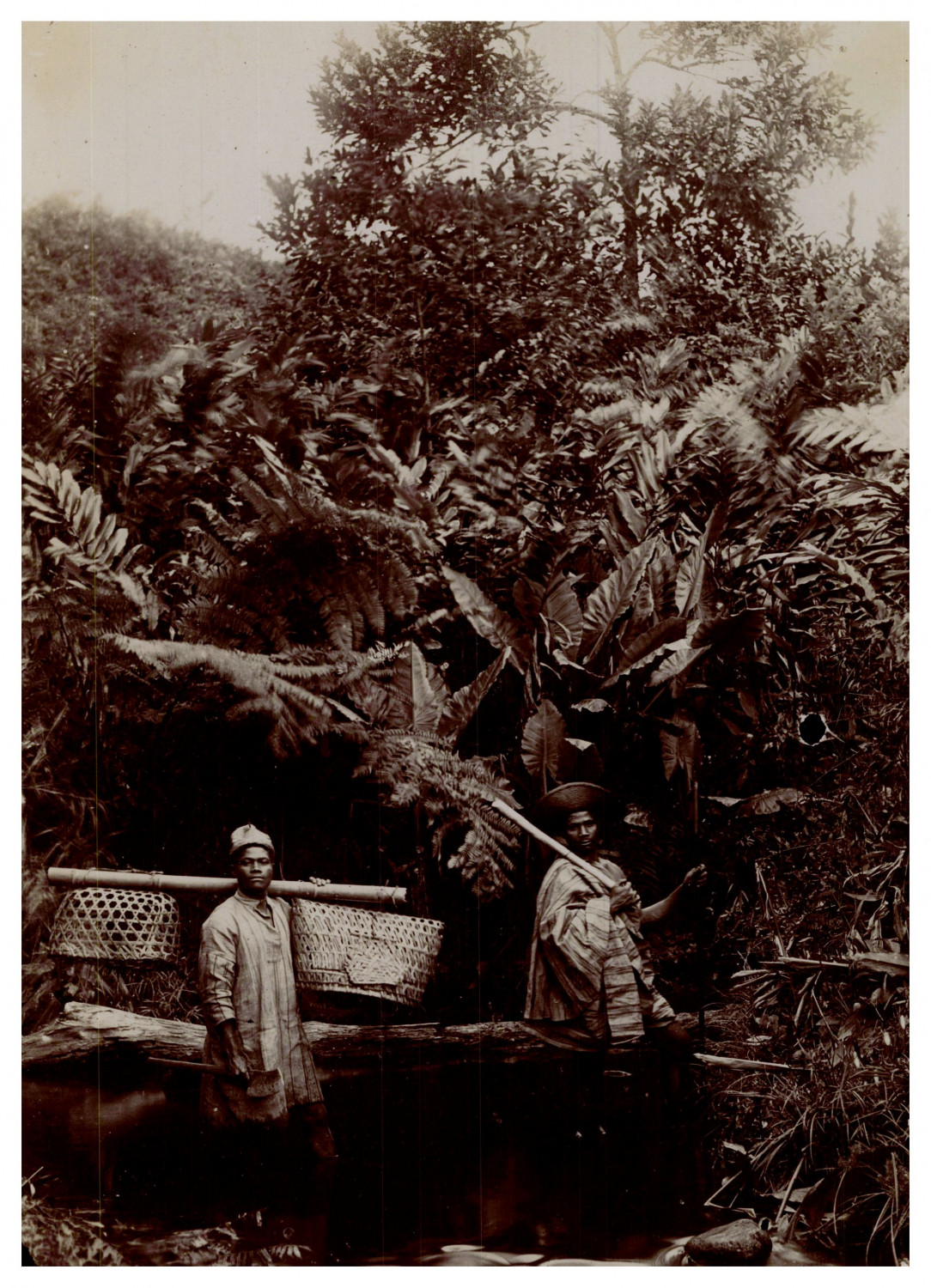 Perrot, Madagascar, Amboditonono, Merchants, Vintage Print, ca.1880 Perrot, Mad