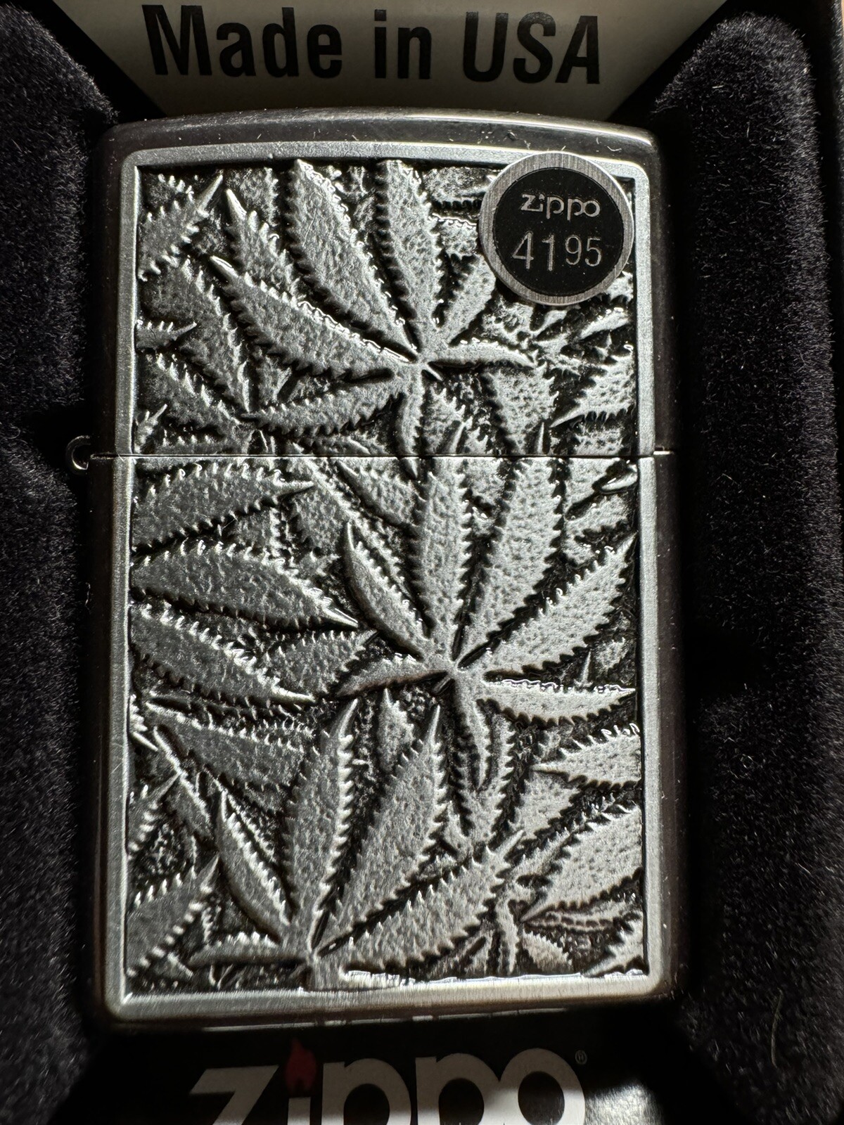 Zippo Cannabis Emblem Textured Lighter - 48123 - New