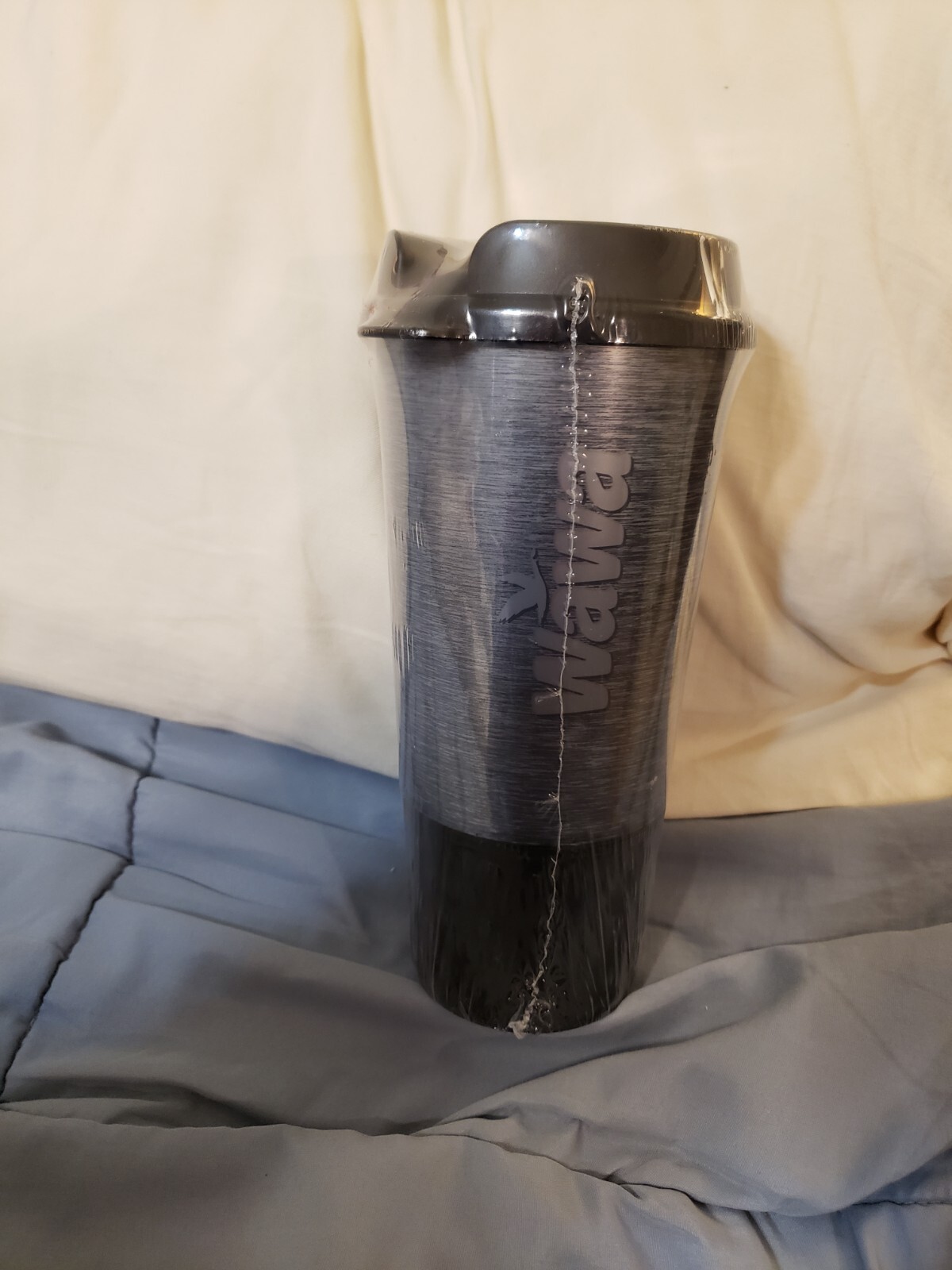 WAWA Official Travel Tumbler 20 oz Coffee Cup Gray Black Insulated Mug Lid NEW