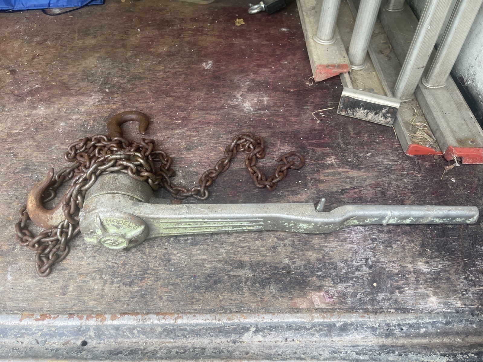Vintage CHISHOLM-MOORE CM 1 1/2 Ton Lever Lifting Hoist, 40825, Model B, USA