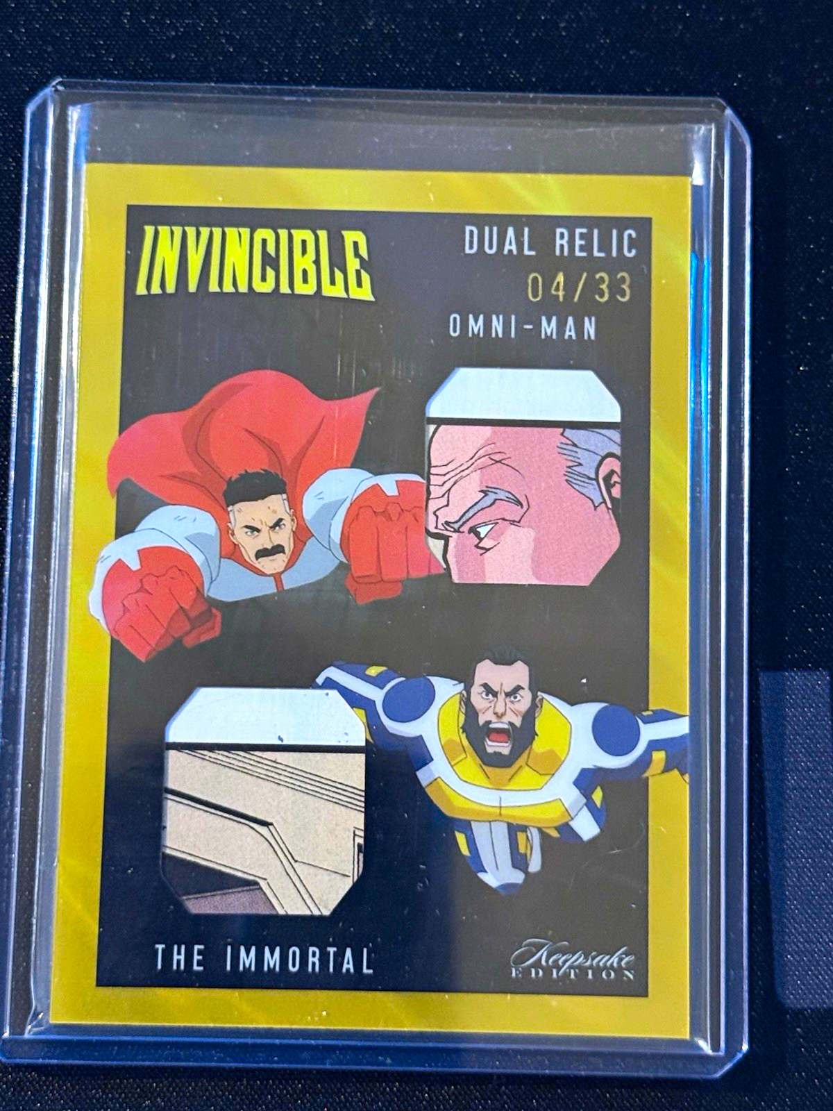 Invincible Dual Relic Limited Edition Card 04/33 Omni-Man The Immortal 2025