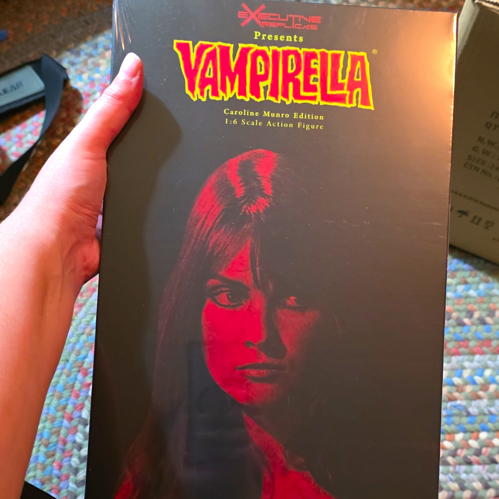 Vampirella 1:6 Scale 50th Anniversary Caroline Munroe Resin Statue Figure SEALED