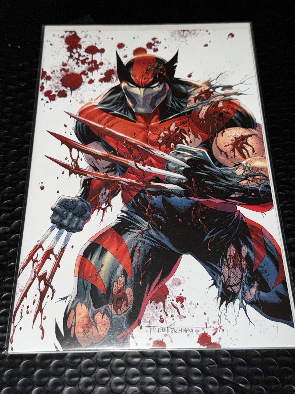 Ultimate Wolverine #1 MegaCon Excl Tyler Kirkham Battle Damage Virgin Variant
