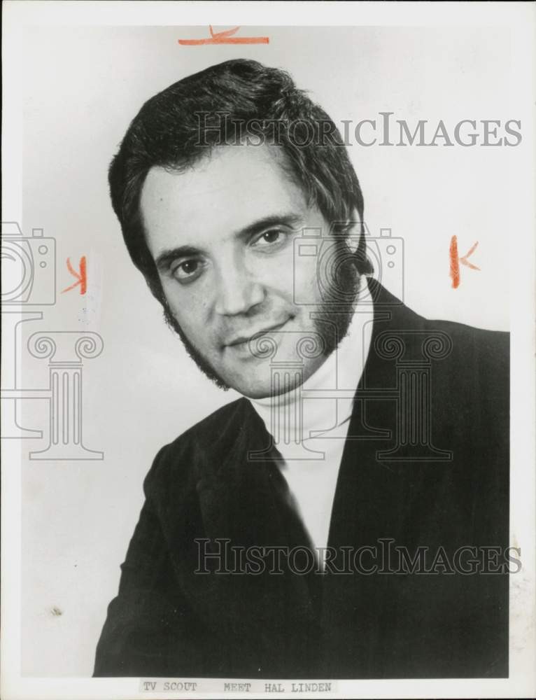 1969 Press Photo Actor Hal Linden - lra81796