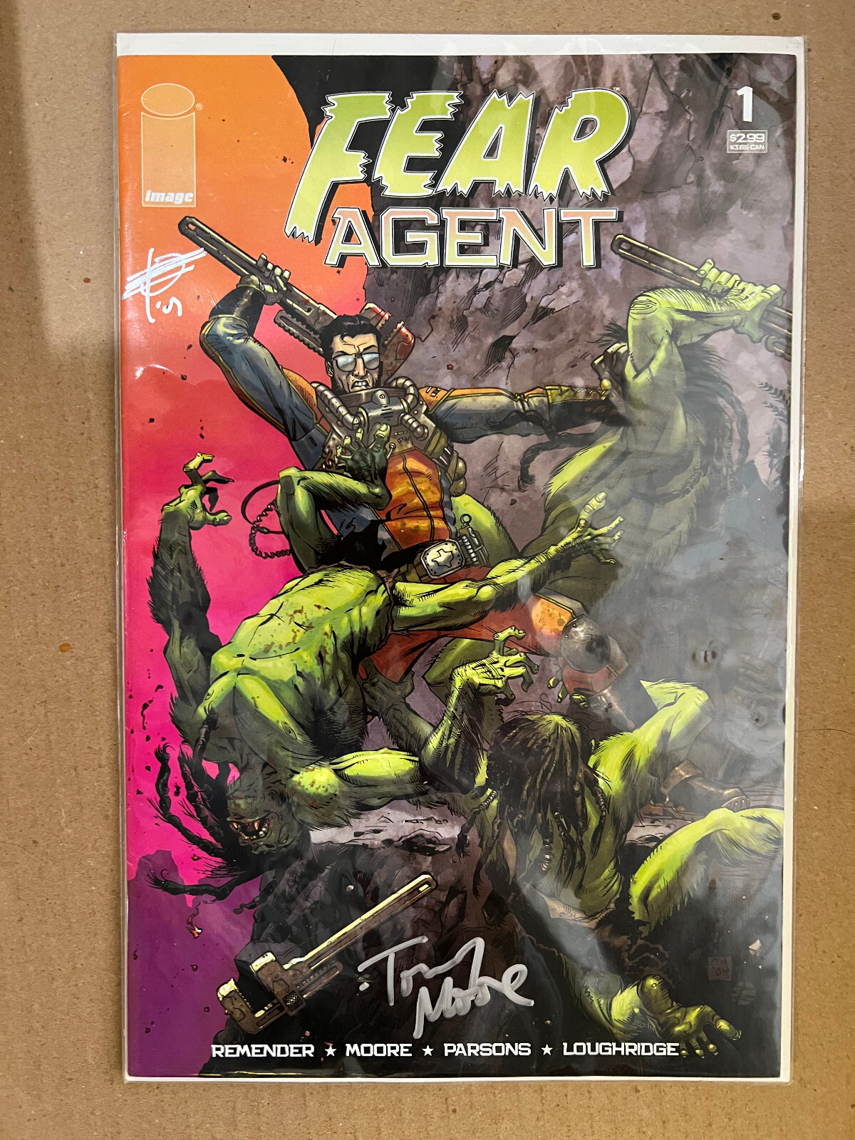 Fear Agent #1 Comic Book  1st 2005 Rick Remender  & Tony Moore Autographed Cover