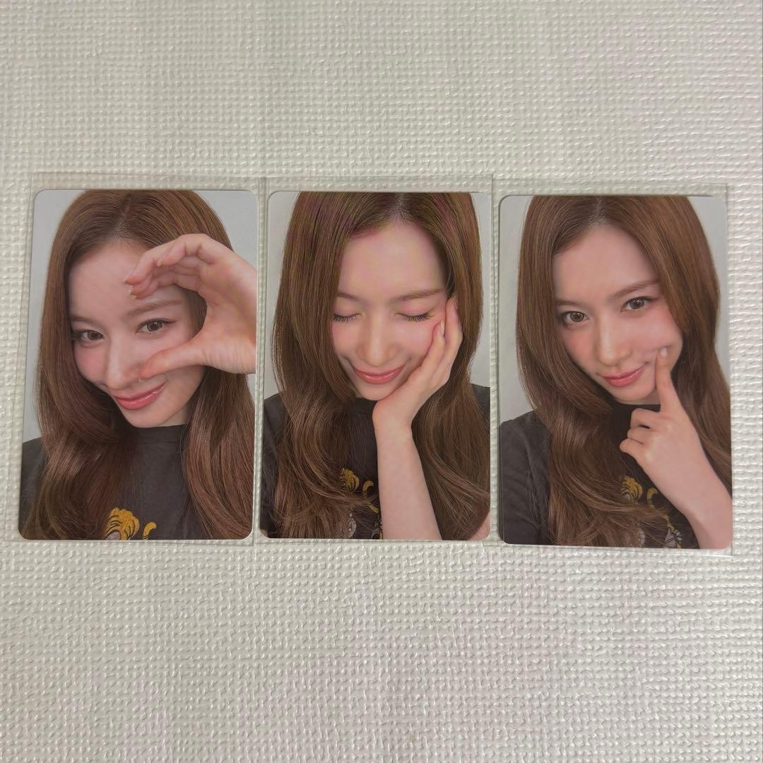 TWICE THISISFOR FINALE Bonus) Sana Set