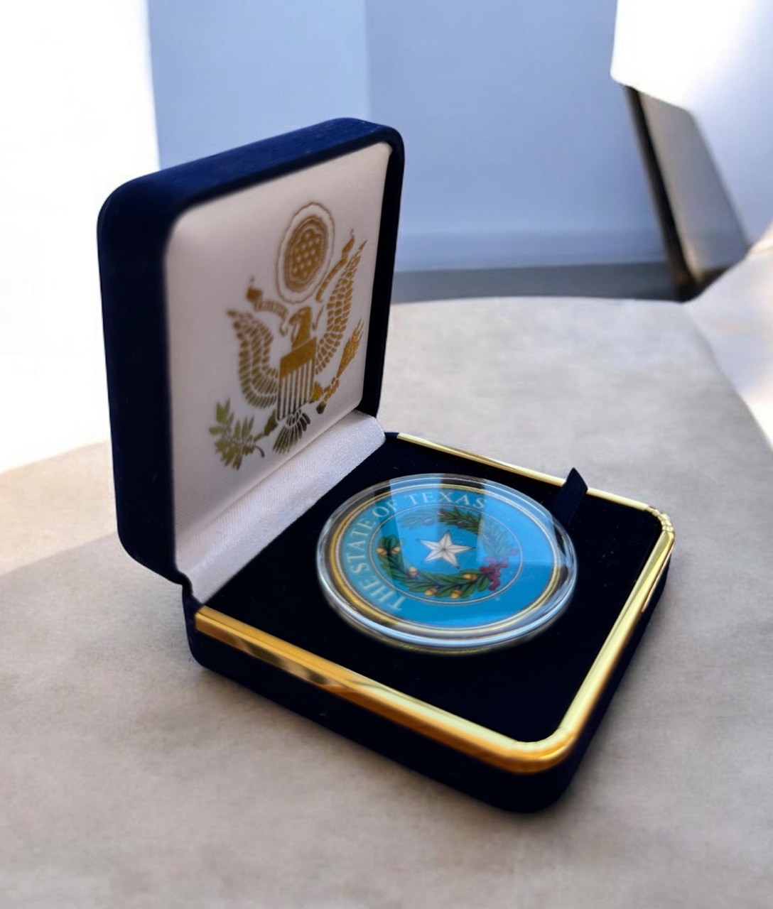 Great State of Texas USA State Seal  Challenge Coin in Blue Velvet Case ·NEW·