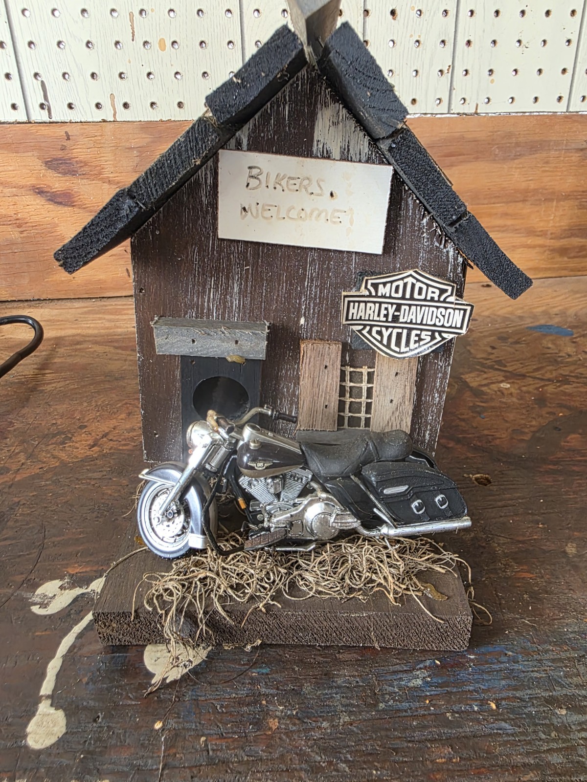 Harley Davidson Bird House See Pictures For A Reference Of Conditions.