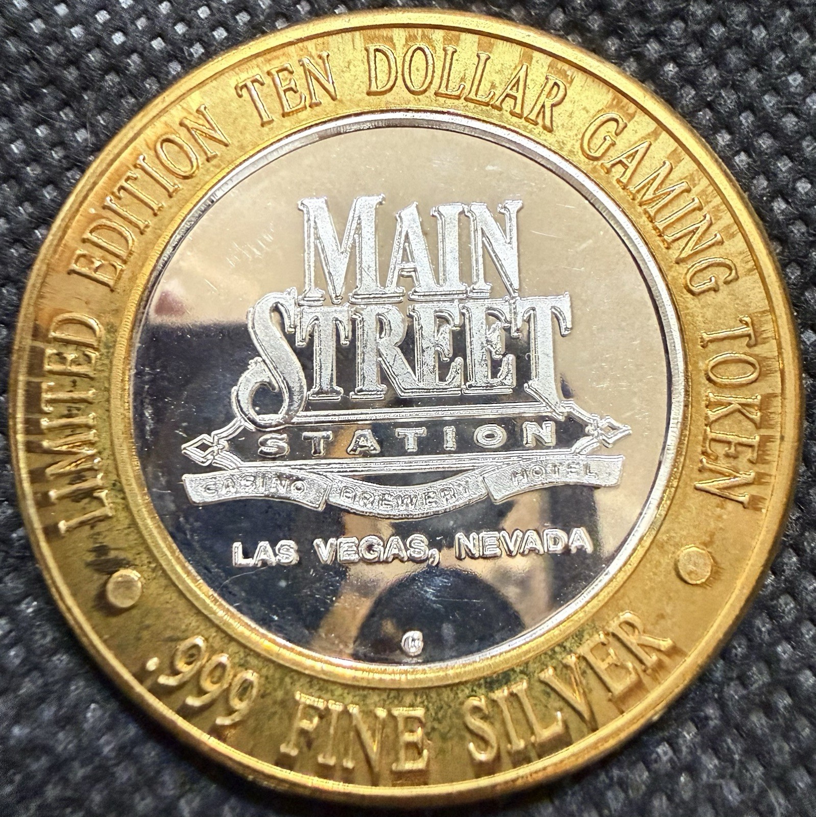 ⭐️MAIN STREET HOTEL & CASINO RARE Limited Edition 999% .6 Oz Pure Silver Strike