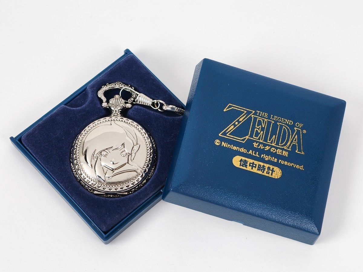 Nintendo The Legend of Zelda Link Pocket Watch Quartz 2001 Collectible Model