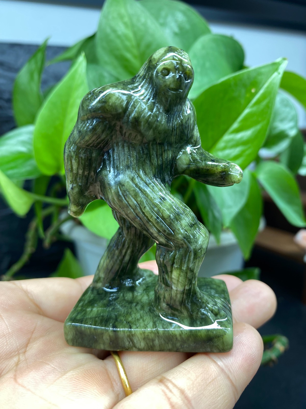 3\'\' Natural Green Jade Sasquatch skull carved quartz crystal Reiki healing 1pc