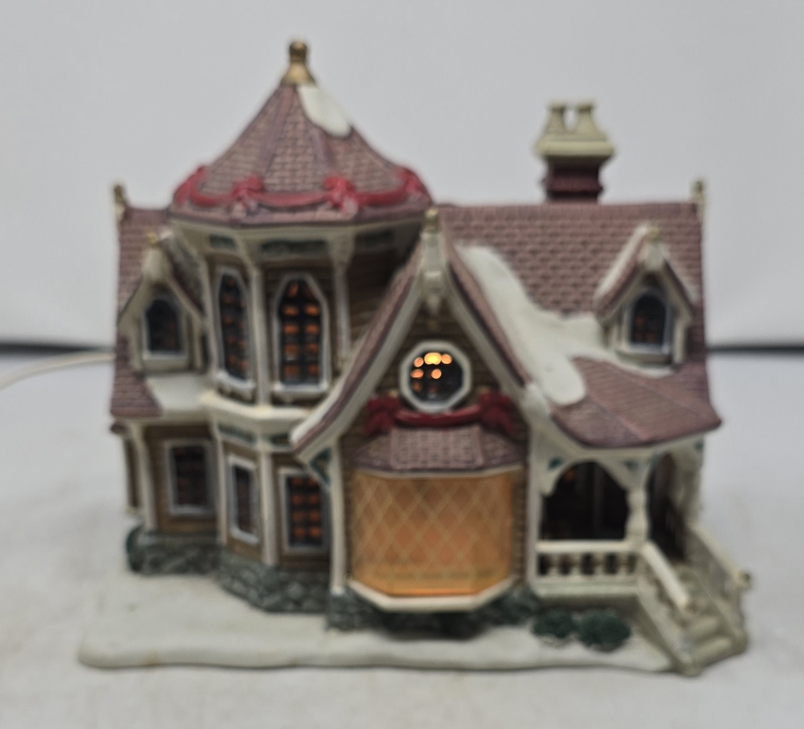 Vintage Lemax 2004 Wheeler House #45008 Christmas Village Collection Lighted