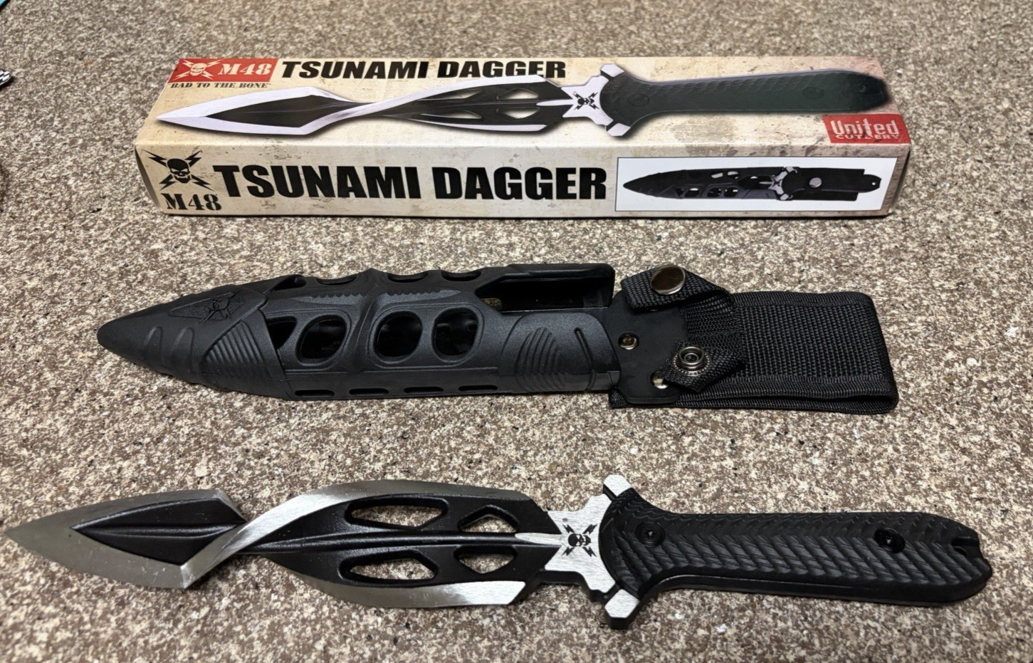 United Cutlery M48 Tsunami Dagger