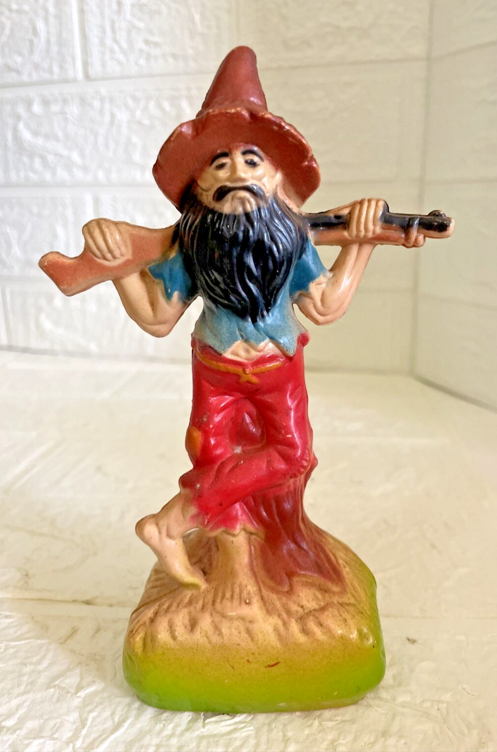 Vintage Made in Hong Kong Plastic Hillbilly Figures Novelty - FSH