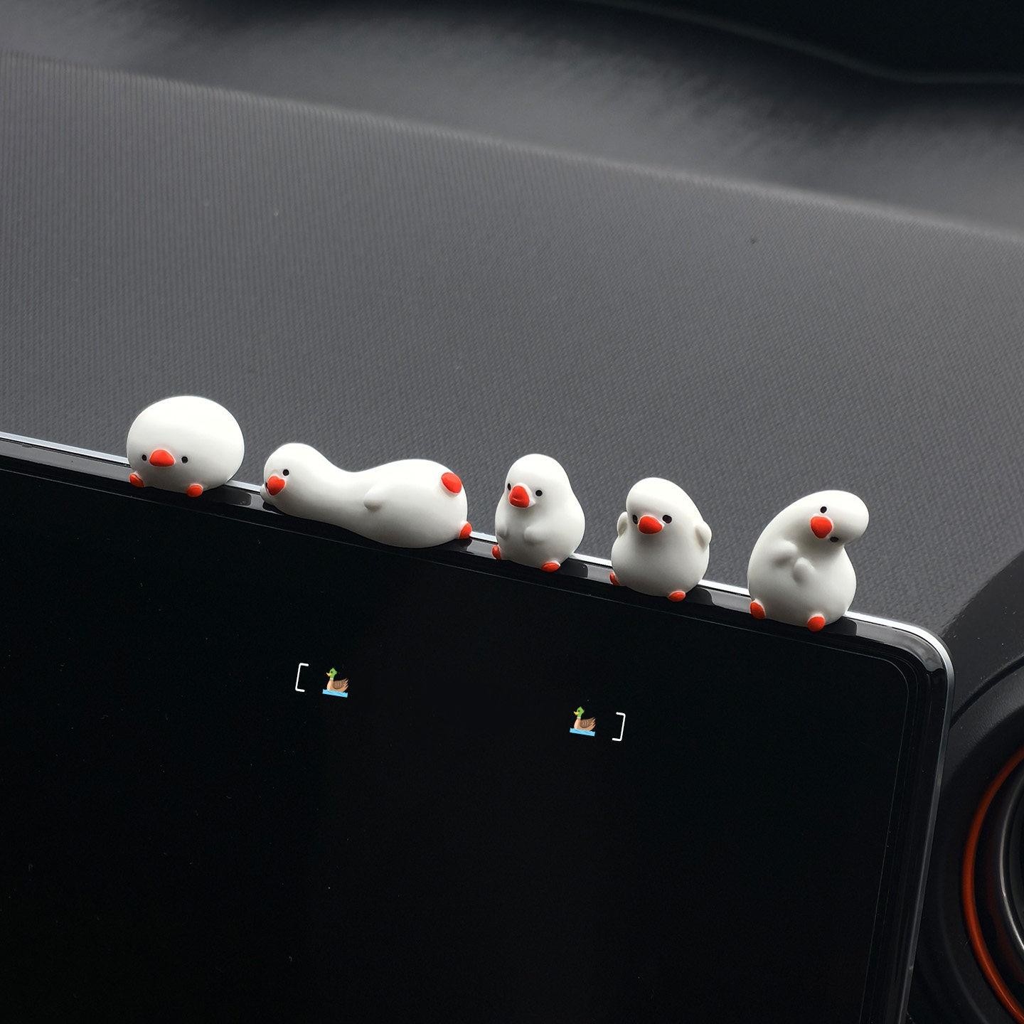 5 Pcs Set of Flat Duck Car Ornaments, Complete Set of Cute Duck Decorations, Cen