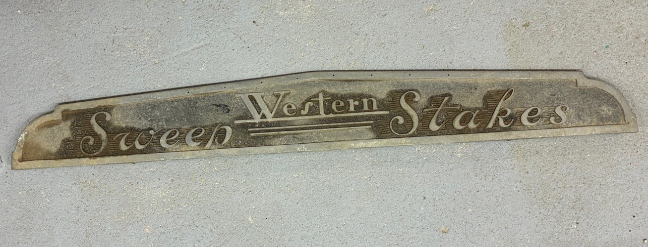 🏁 1935 Seeburg Western Sweepstakes Trade Stimulator – Rare Pre-War Sign Topper