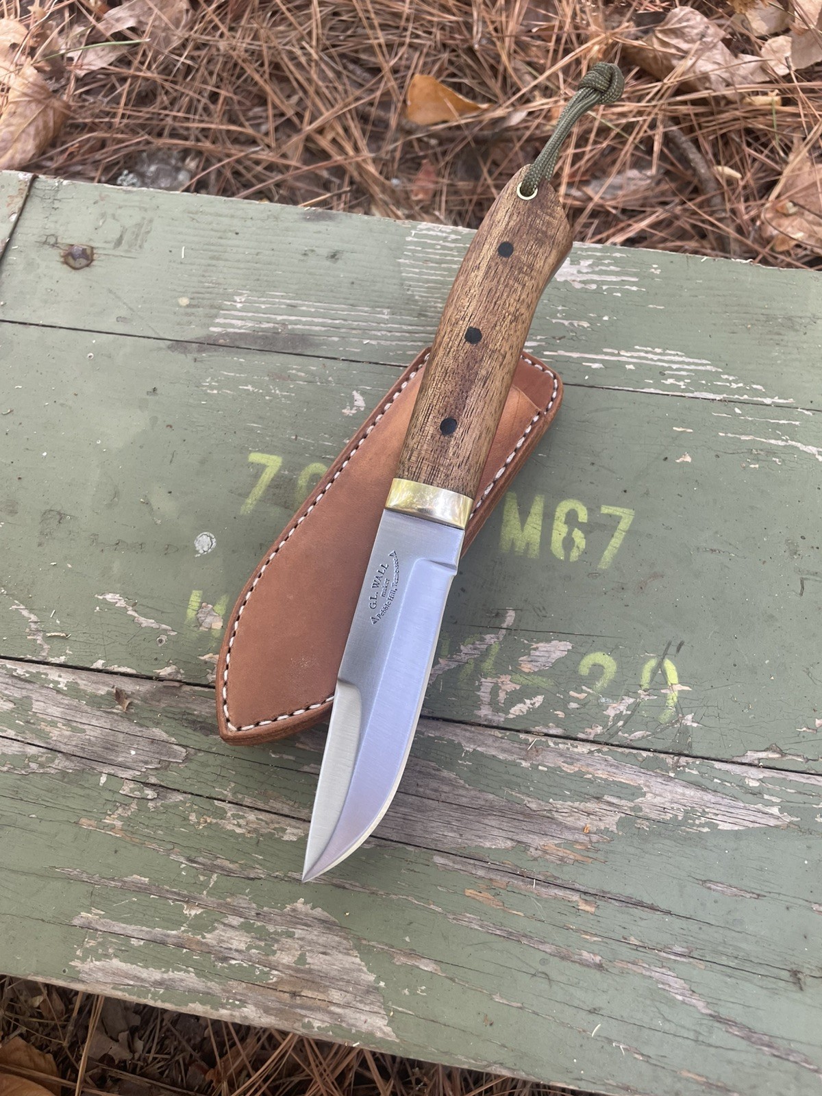 Wall Knives,  Chute  model with a model C sheath 