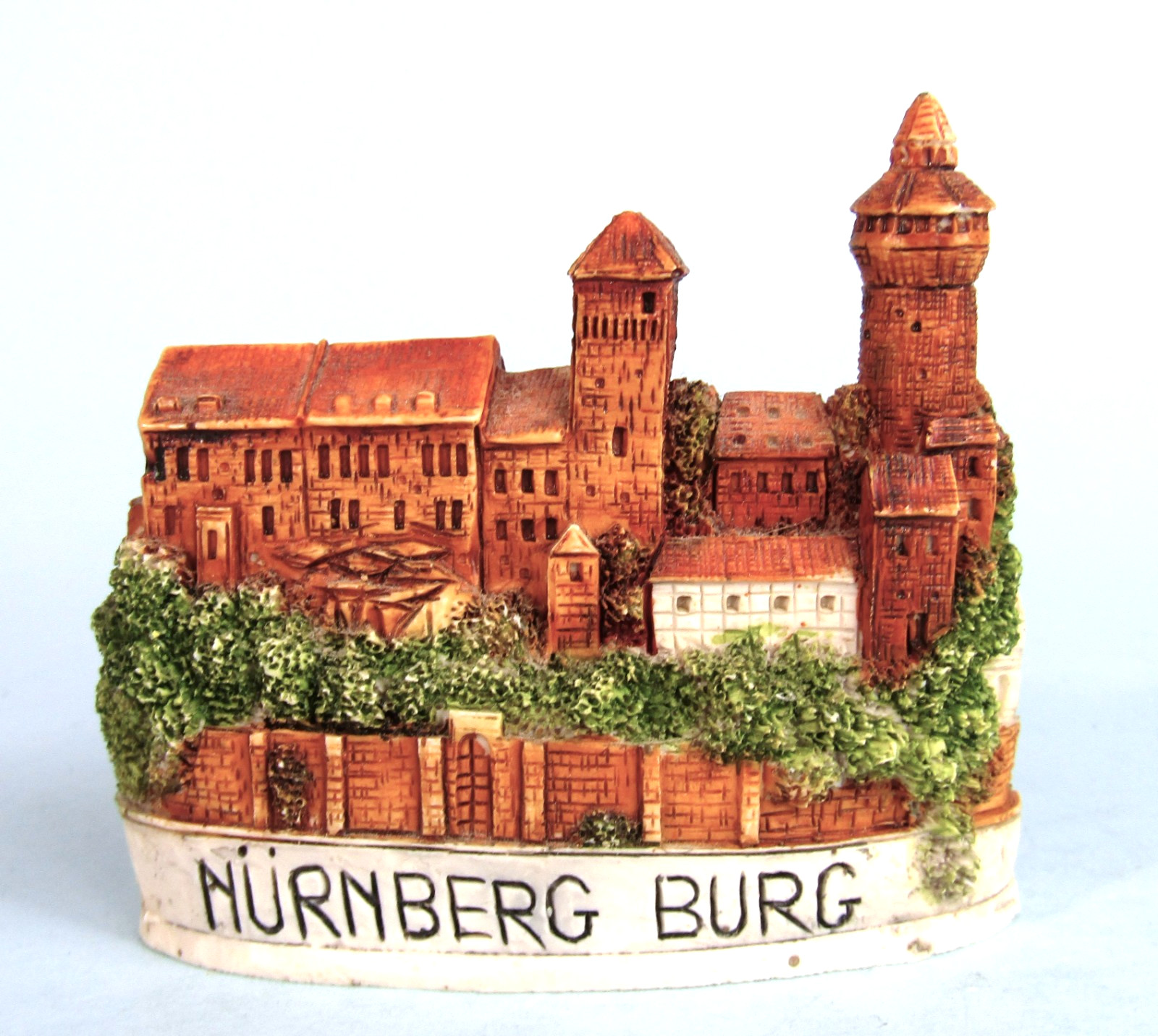 NUREMBERG CASTLE GERMANY VINTAGE RESIN SOUVENIR BUILDING