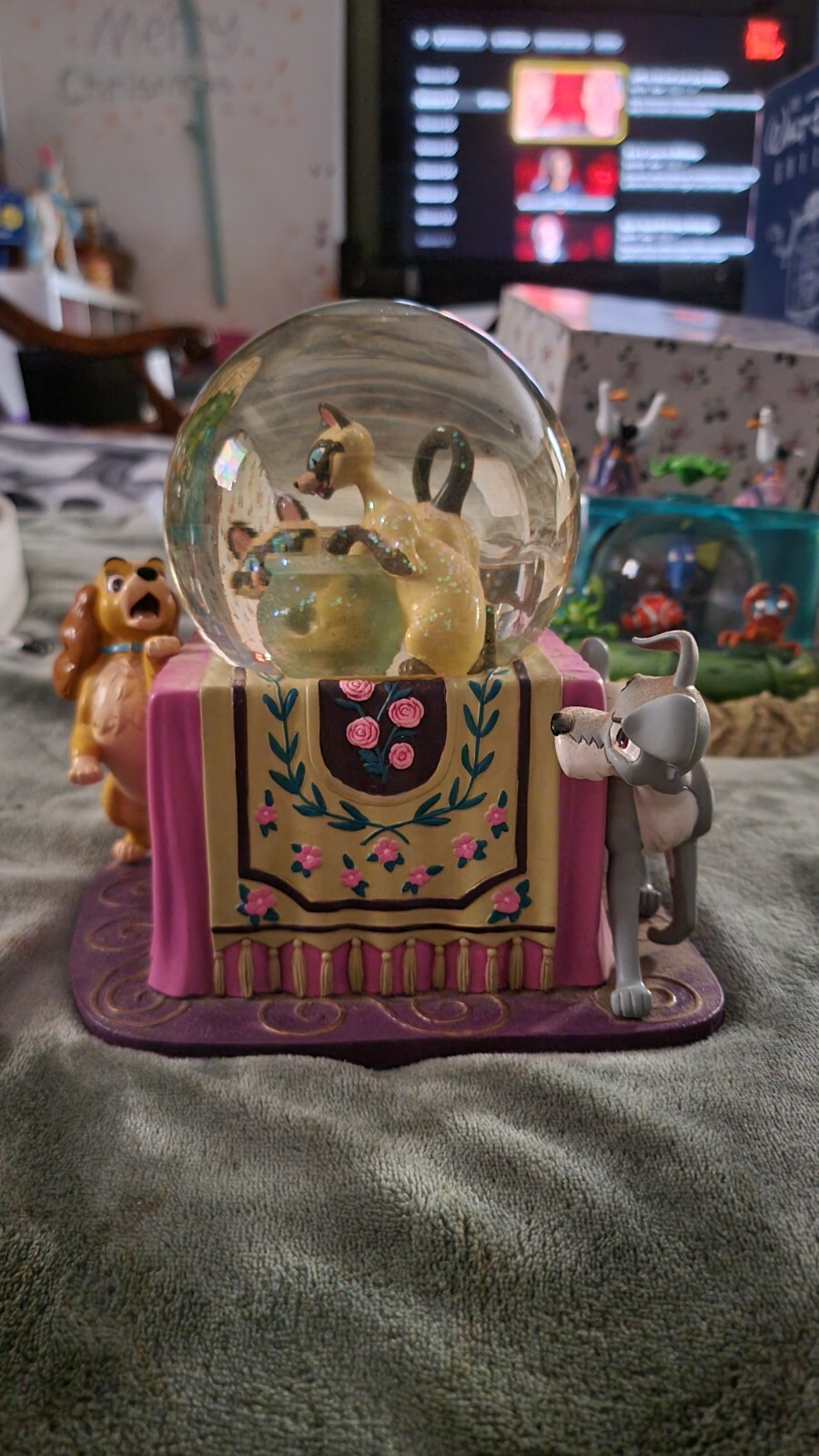 Disney's Exclusive Lady and the Tramp Snowglobe with Si & Am,  Extremely Rare