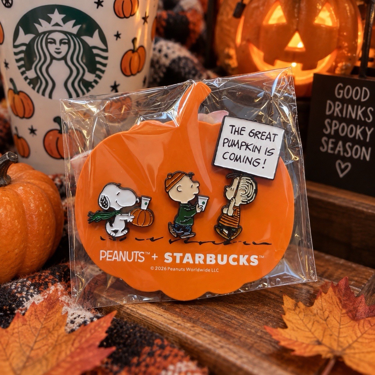 FREE SHIP Viral Peanuts x Starbucks Halloween pumpkin pin with Snoopy