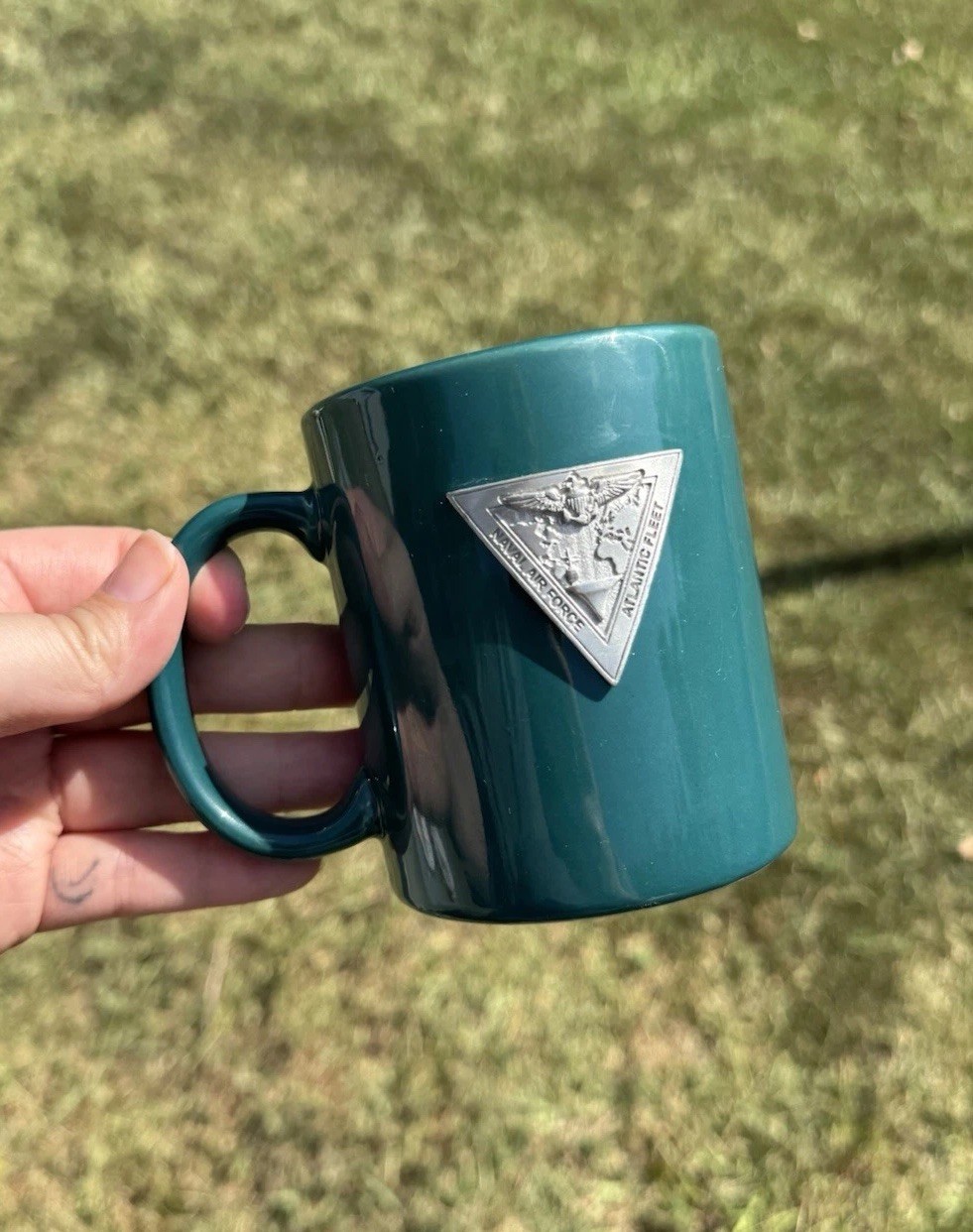 Vintage US Navy Naval Air Force Atlantic Fleet Green Coffee Mug Pewter Emblem
