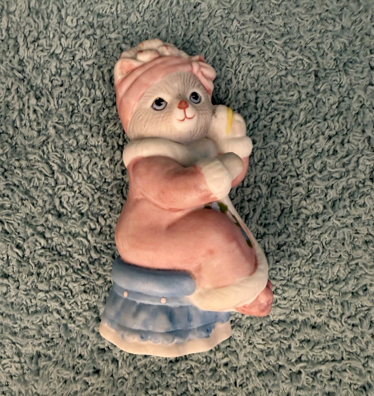 Vintage Schmid Priscilla Cat Figurine Porcelain Cucumber Kiss Pink Grandmacore 