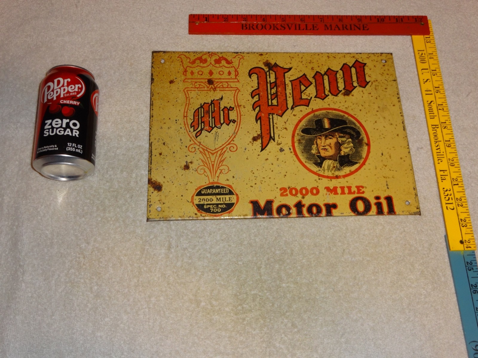 VINTAGE ANTIQUE MR. PENN 2000 MILE MOTOR OIL 12