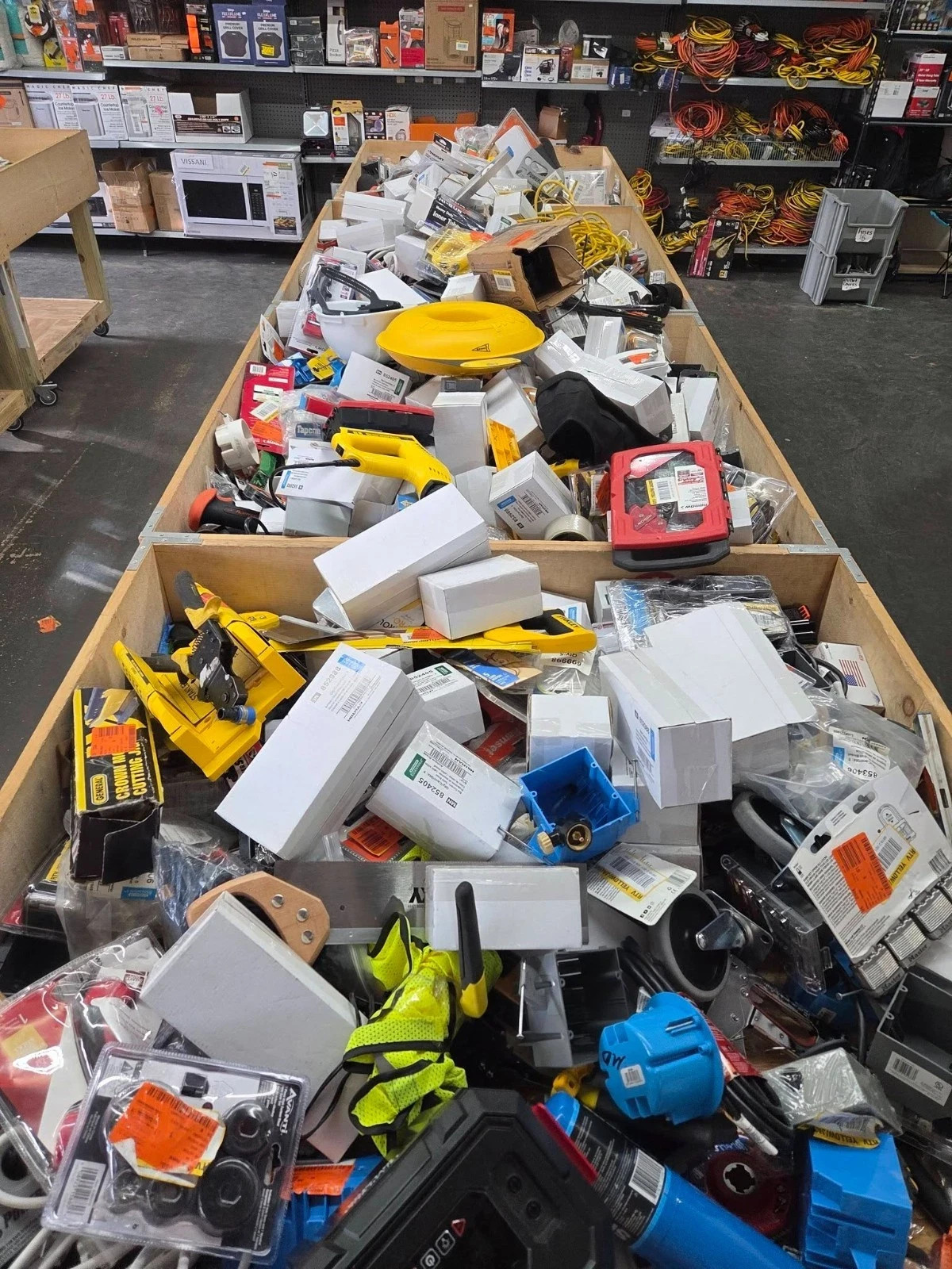 Walmart Liquidation Mystery Box – Brand New Mixed Merchandise items