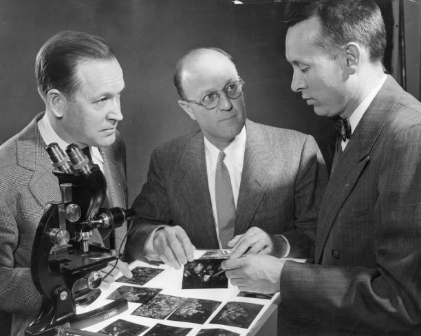 Dr Herbert Strong, Dr C Guy Suits and Mr H Tracy Hill examine p- 1955 Old Photo