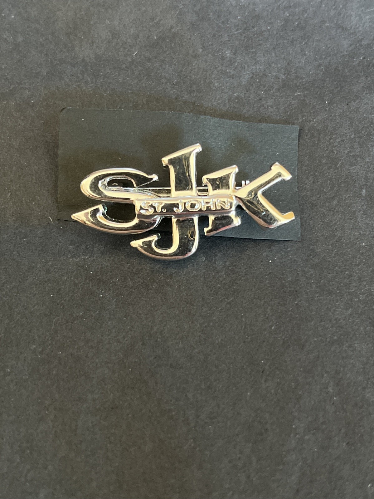 SJK Vintage St. John Knits Silver Tone Pin Brooch SJ -Designer Fashion Jewelry