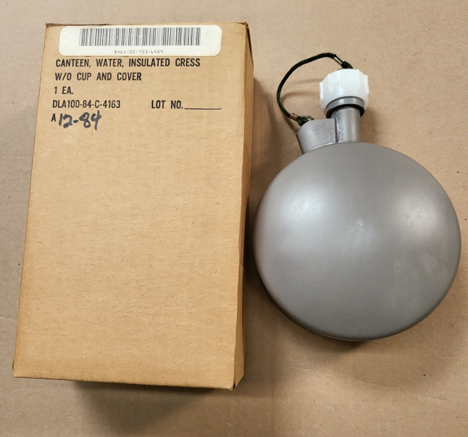 US MILITARY, CANTEEN, WATER, INSULATED CRESS, OLD STOCK, NEVER BEEN USED.