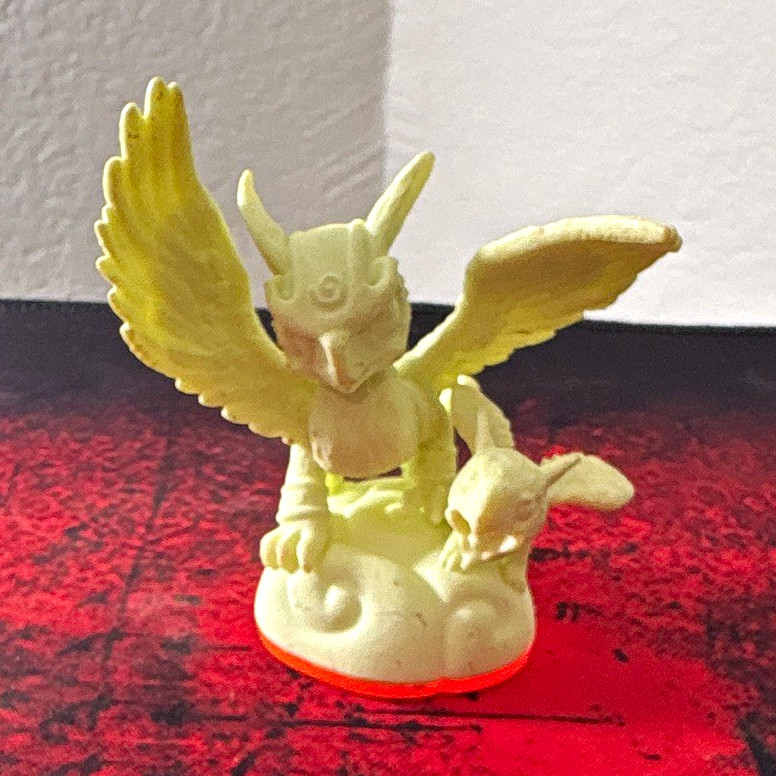 Skylanders Glow in the Dark Sonic Boom Figure