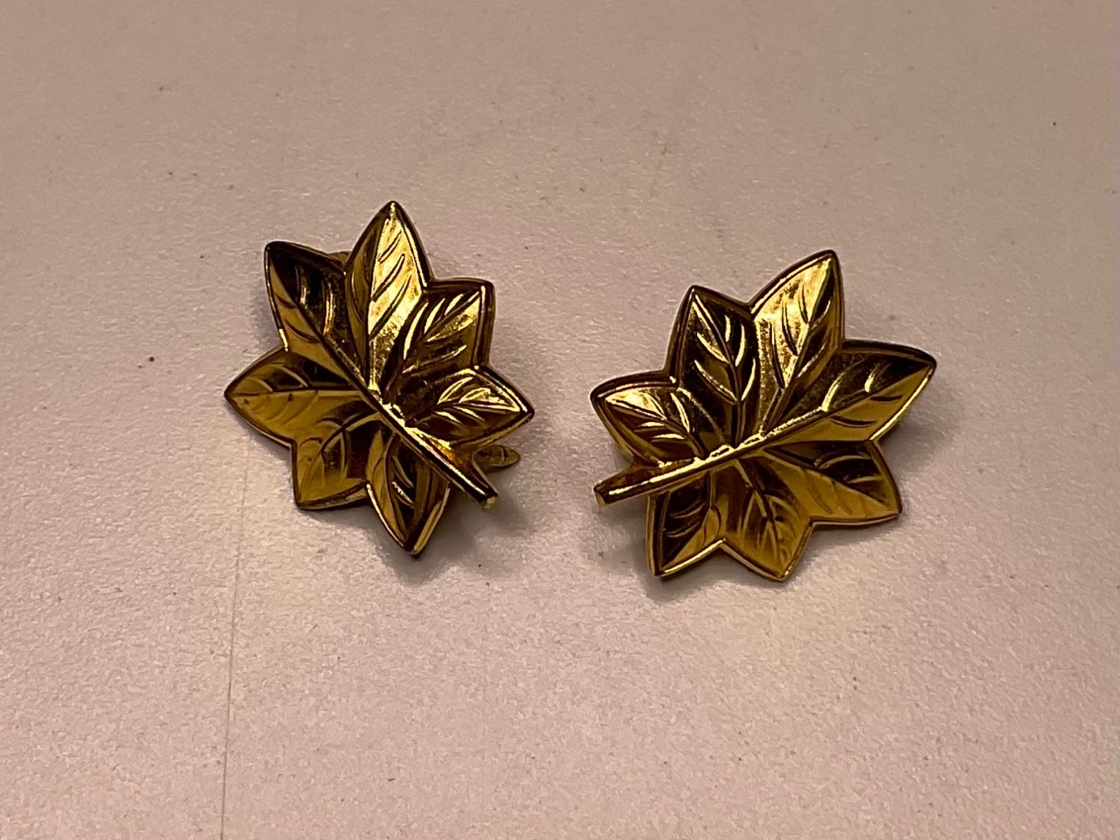 Vintage US Army Major O-4 Gold Oak Leaf Rank Insignia Pair NS Meyer 22M