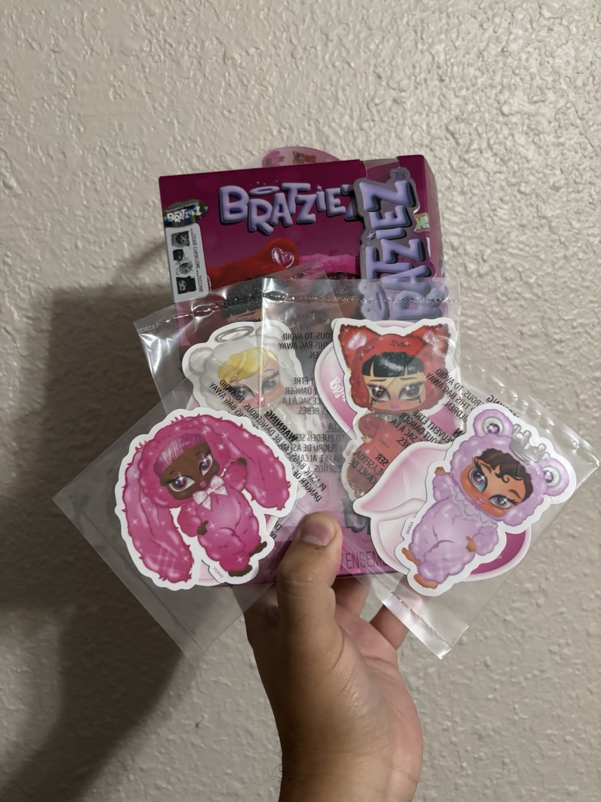 Bratz Bratziez Sweetheartz COMPLETE SET Plush Keychain (New Open Box)